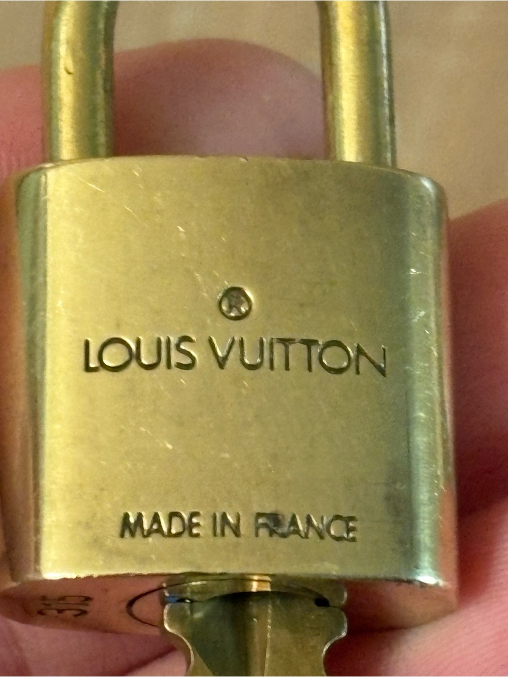 Auth Louis Vuitton Lock and Key 315 - Picture 2 of 6